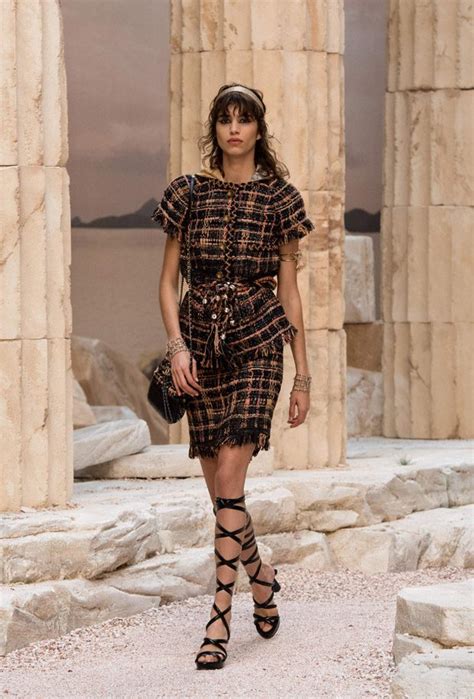 cruise 2017 18 chanel show|chanel resort 2017.